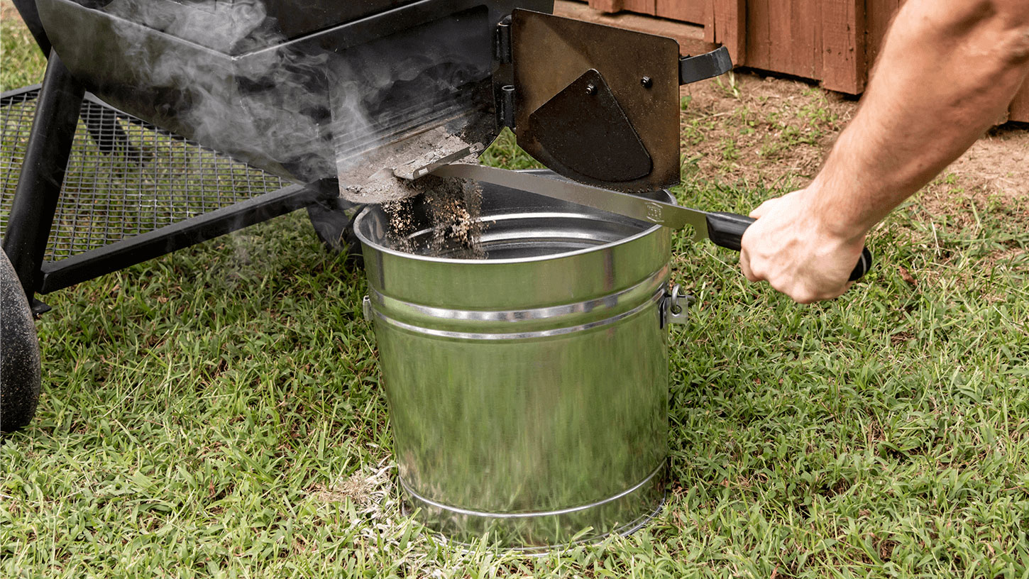 How to clean and maintain your smoker | Oklahoma Joe’s NZ